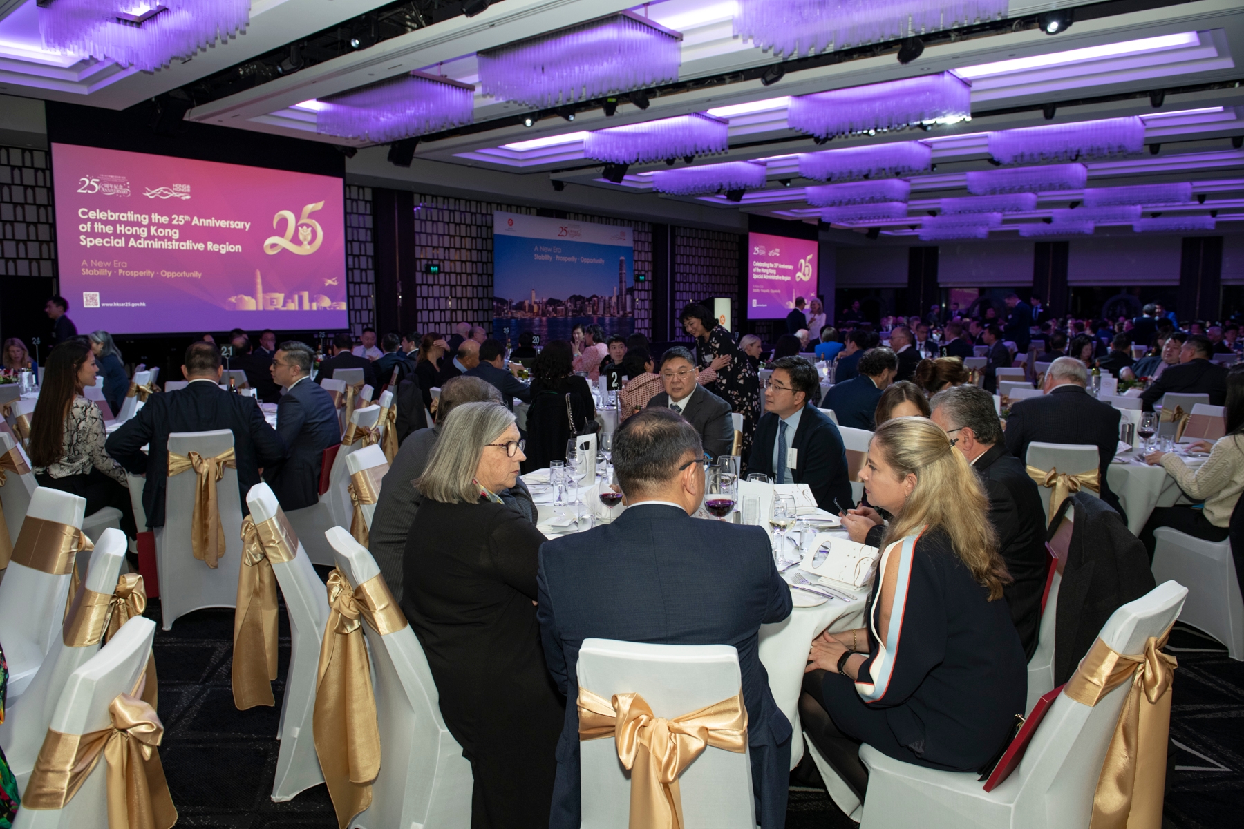Gala dinner held in Sydney to celebrate 25<sup>th</sup> anniversary of establishment of HKSAR