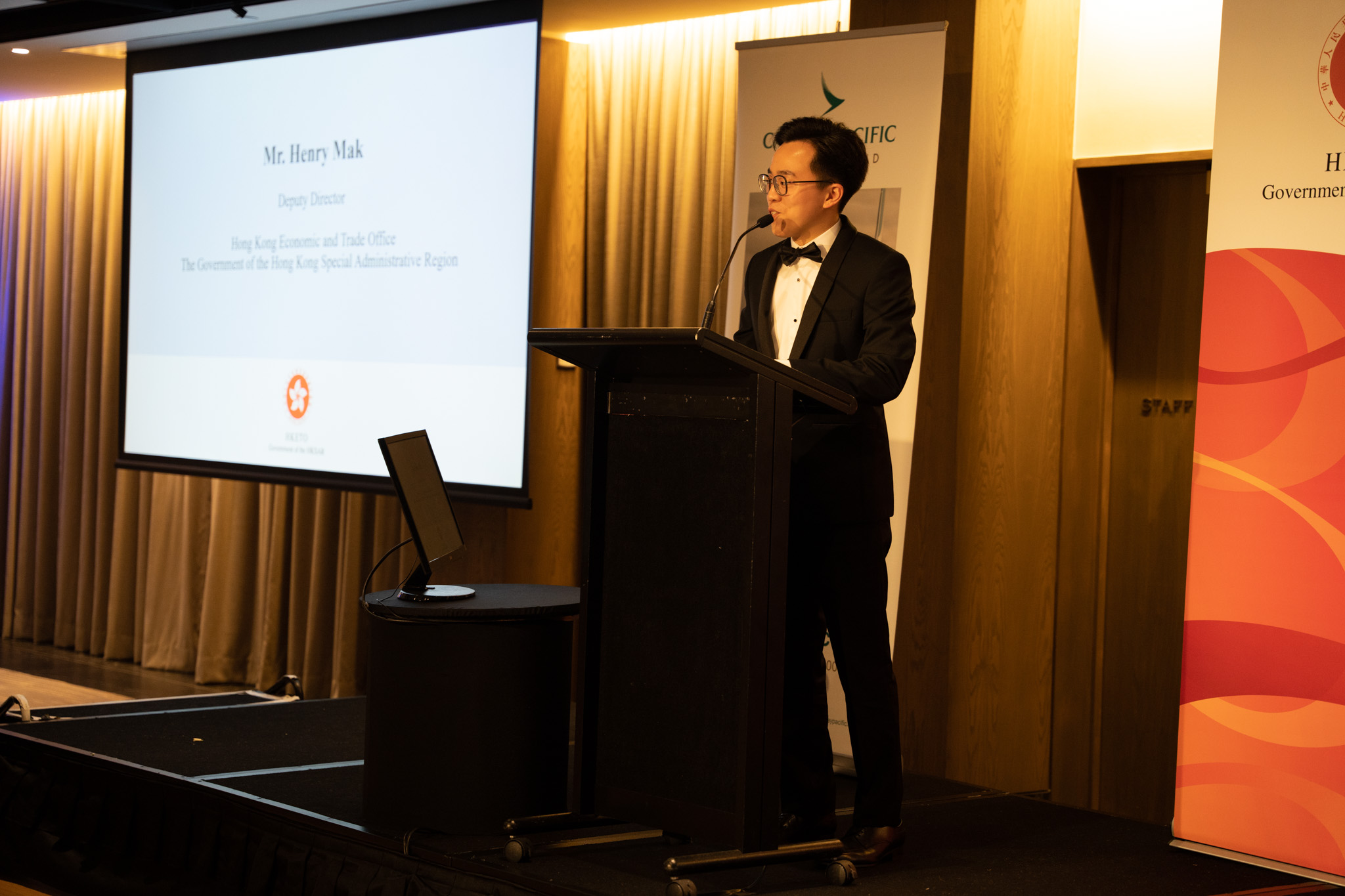 Deputy Director of HKETO Sydney attended the Annual Gala Dinner of the 2022 Hong Kong Festival organised by the Hong Kong New Zealand Business Association