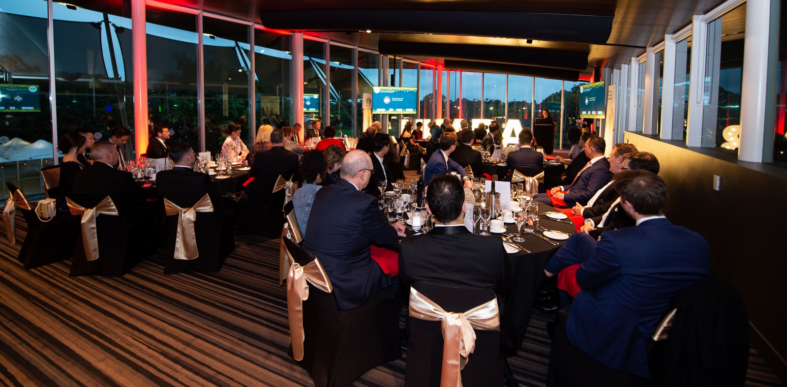 Director of HKETO Sydney attended the Business Awards Gala Dinner organised by the South Australia Chapter of the Hong Kong Australia Business Association