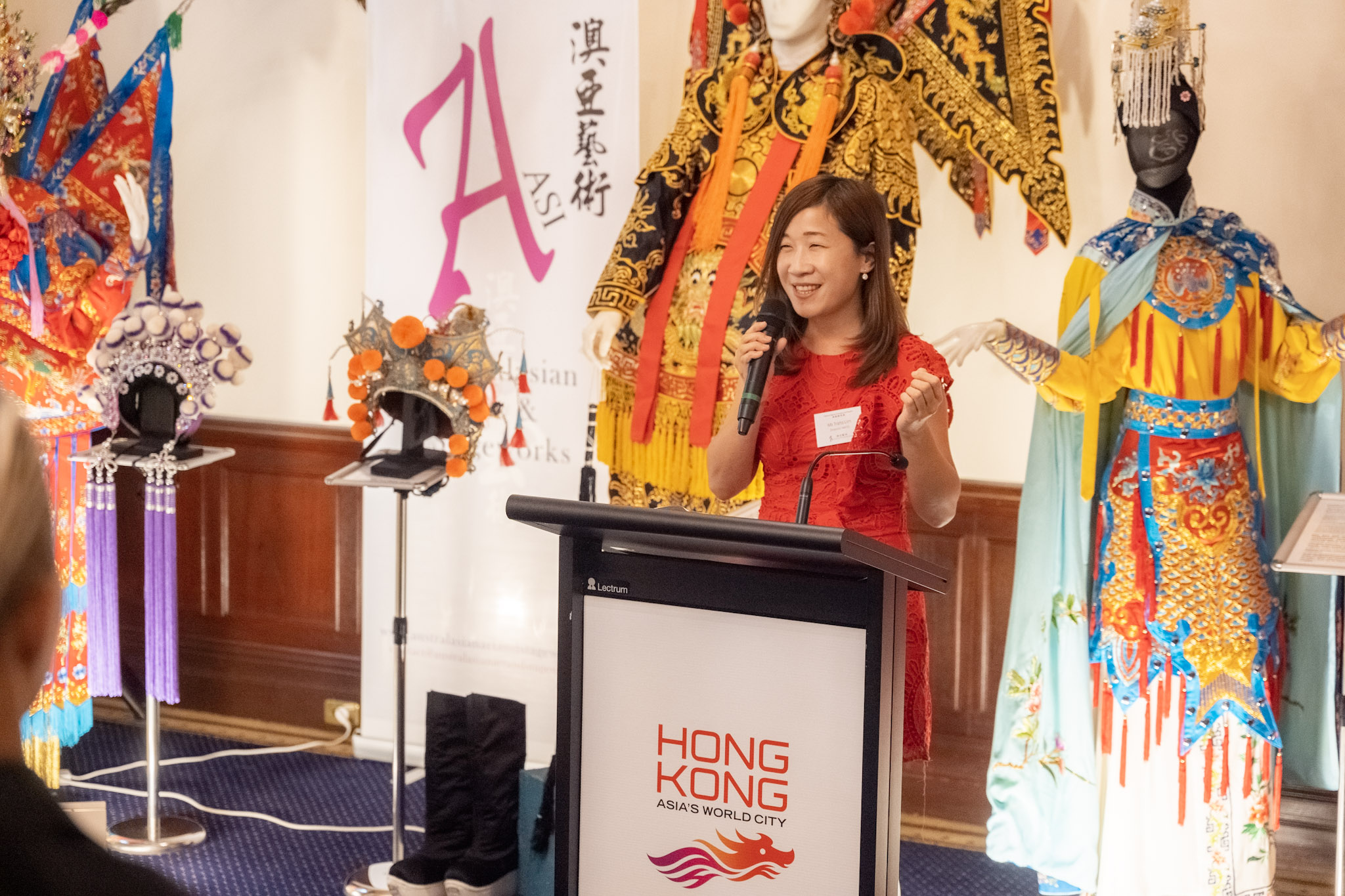 Director of HKETO Sydney attended the Chinese Opera Costumes on Display official launch