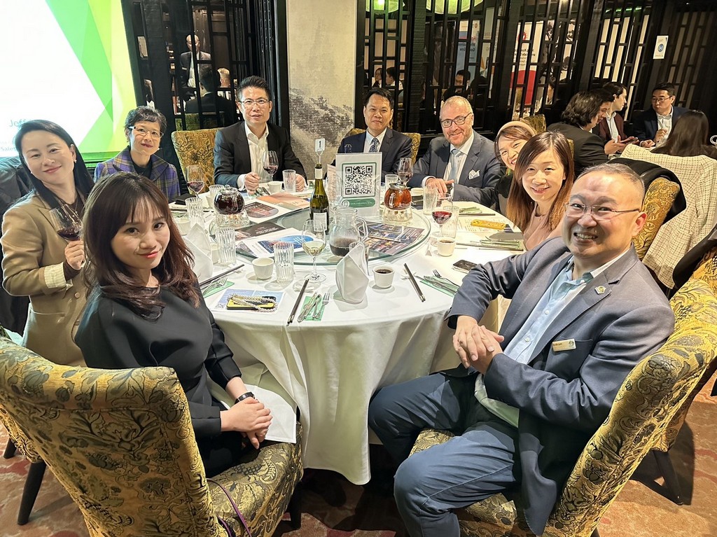 Director of HKETO Sydney attended the Business Networking Dinner organised by the Victoria Chapter of the Hong Kong Australia Business Association