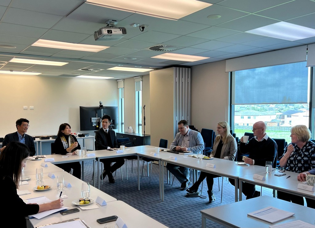 Under Secretary for Health attended medical conference and visited primary healthcare organisations in New Zealand