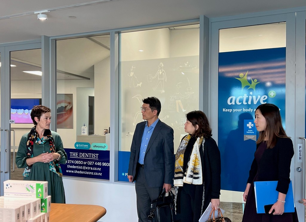 Under Secretary for Health attended medical conference and visited primary healthcare organisations in New Zealand