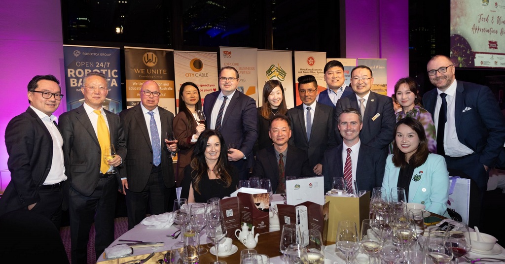 Director of HKETO Sydney attended the Food and Wine Appreciation Dinner organised by the Victoria Chapter of the Hong Kong Australia Business Association
