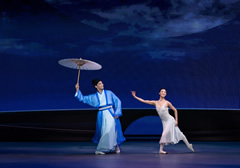 The opening programme of the Chinese Culture Festival 2026, Dance Drama Lady White Snake by Shanghai Grand Theatre, will be staged in Hong Kong in June. Photo shows a scene from Lady White Snake.